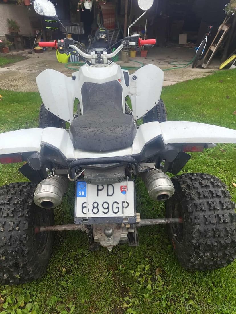 Štvorkolka Tomahawk 400