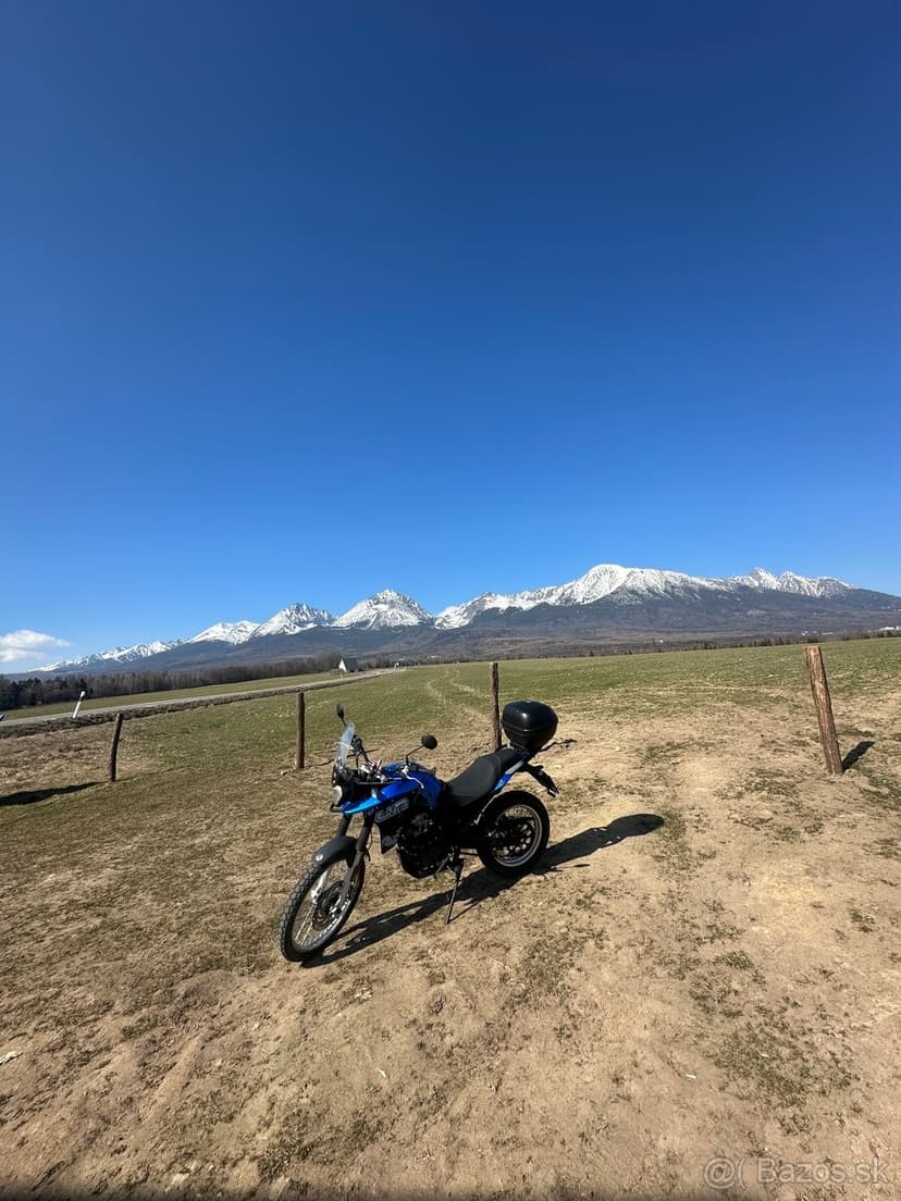 Um dsr adventure tt 125