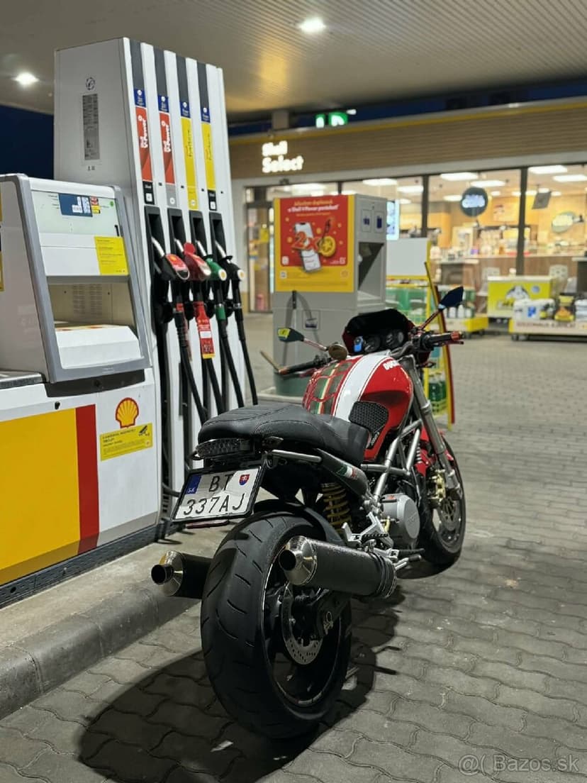Ducati Monster 800