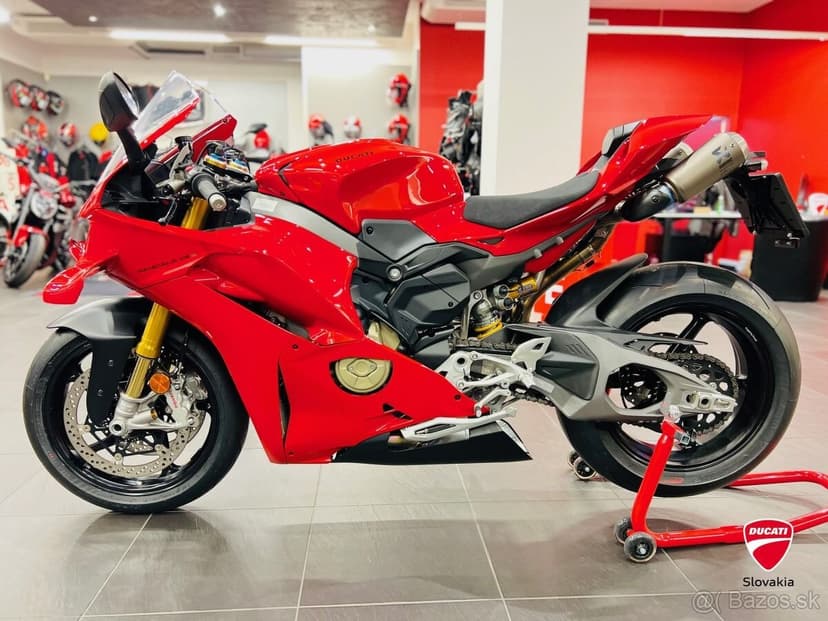 DUCATI PANIGALE V4 S FULL AKRAPOVIC