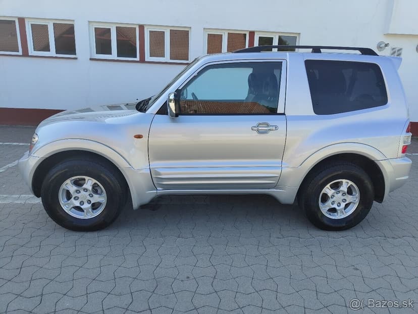 Mitsubishi Pajero 3.2 DI-D GLX 4WD,AT, 118kW, 3d.