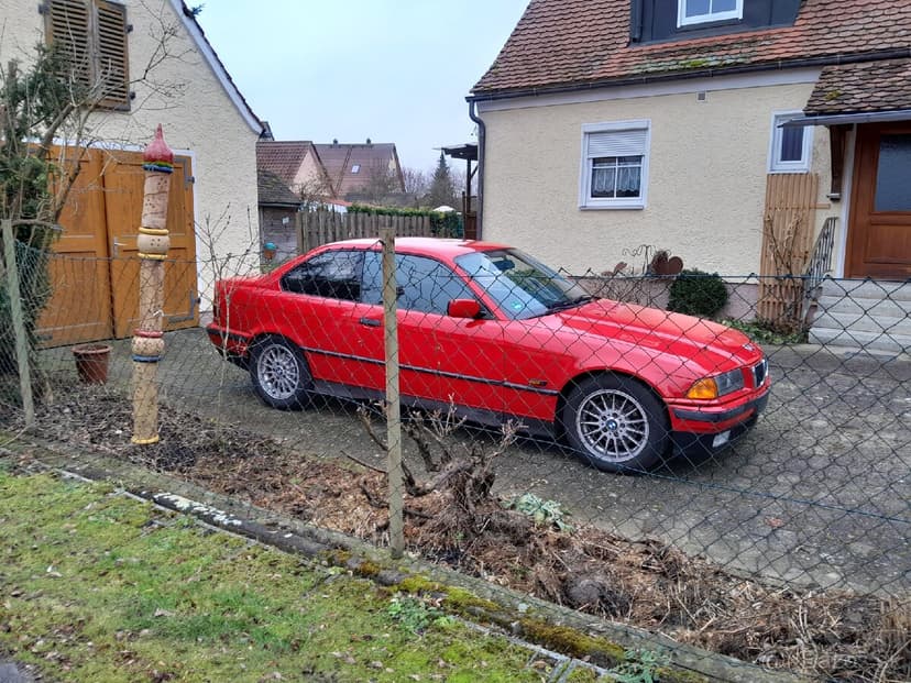 BMW E36 316i Coupe – originál stav, investičná príležitosť
