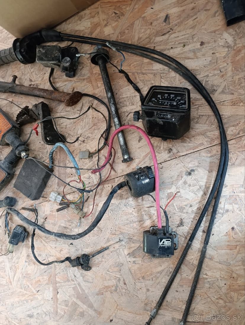 Diely na yamahu dt 125