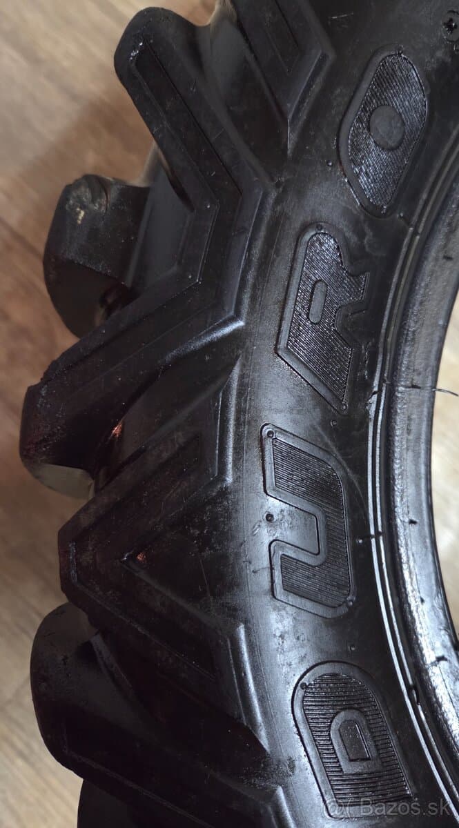 Pneu na stvorkolu 26x10 r14 duro rok 2024