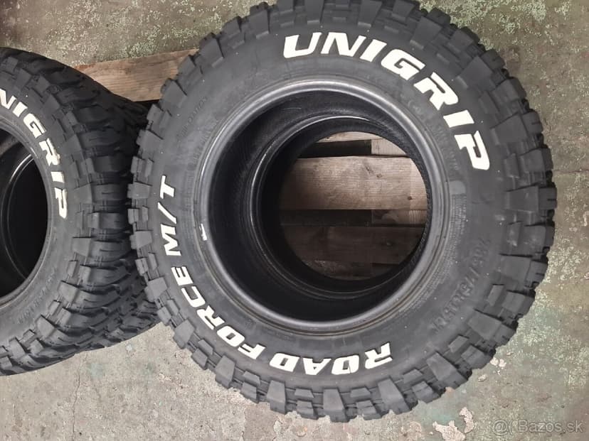 Pneu 235/75 r15