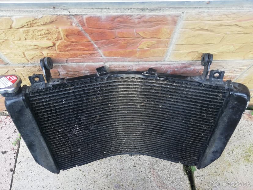 Chladic Yamaha R1 BIG BANG