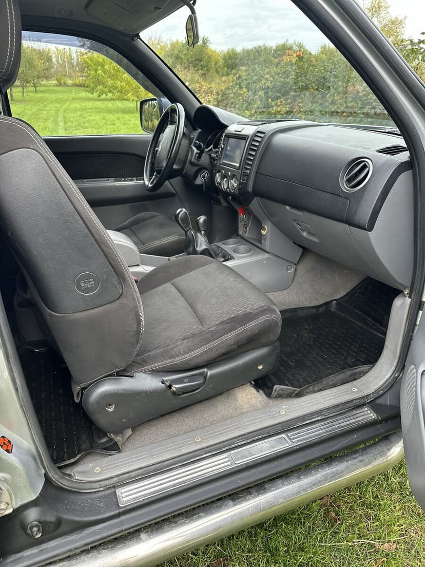 Ford Ranger XLT 2,5TDi