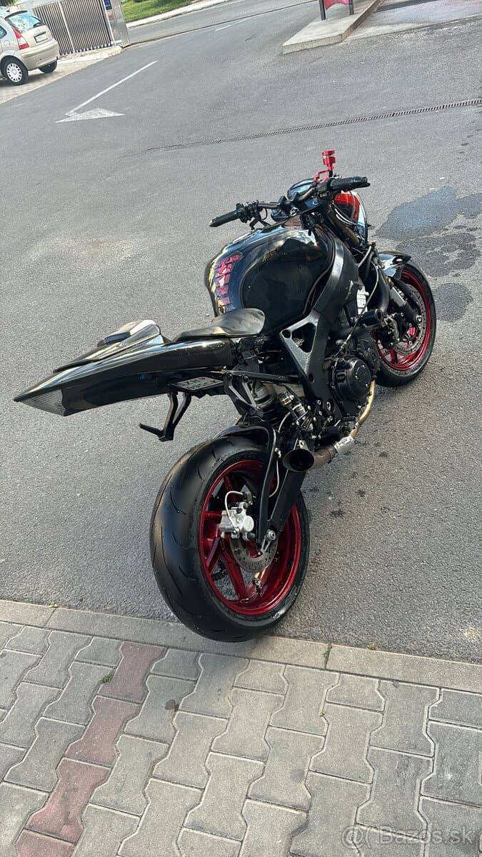 Honda CBR 900 rr