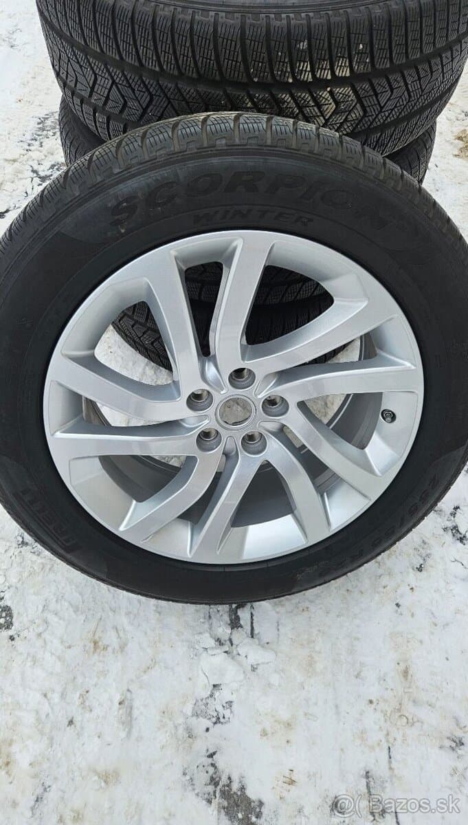 Originál Land Rover ALU kola R20 5x120 + Pirelli