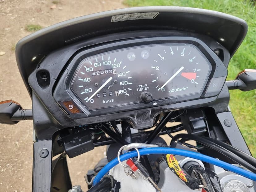 Honda NX 650 dominátor doklady