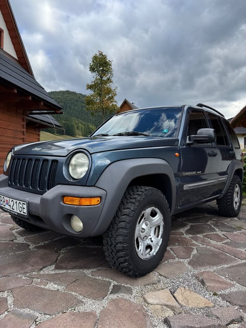 Jeep Cherokee Sport 2,4 Benzín 108kw 4x4