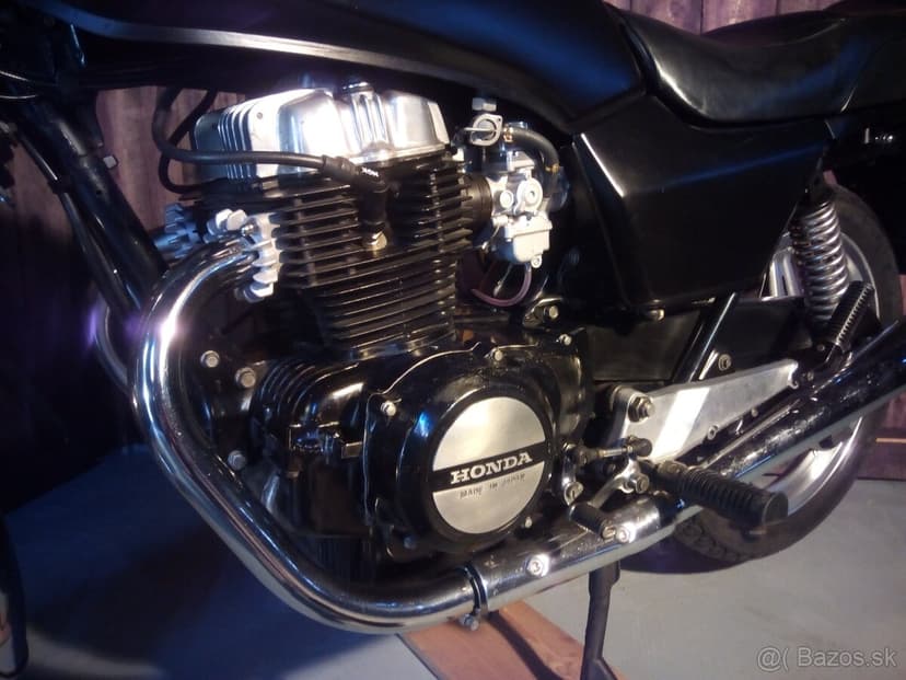 Honda CB 400 - Díly