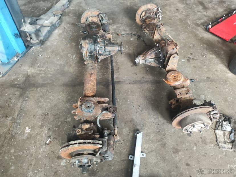 Nápravy Nissan patrol y60 rozpredám na náhradné diely