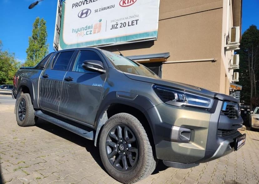 Toyota Hilux 2.8-INVINCIBLE SPORT-1.maj-DPH