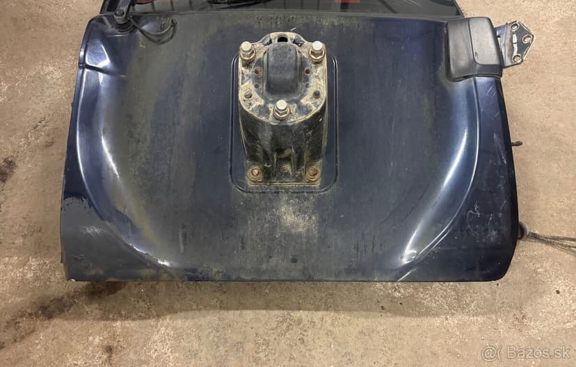 Predám zadne (Ľ/P kufrove) dvere na Nissan patrol y61