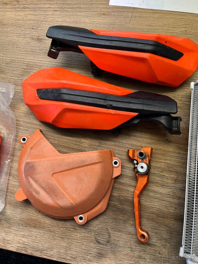 Predam diely z KTM sxf 350 2018, ale pasuju aj na ine modely