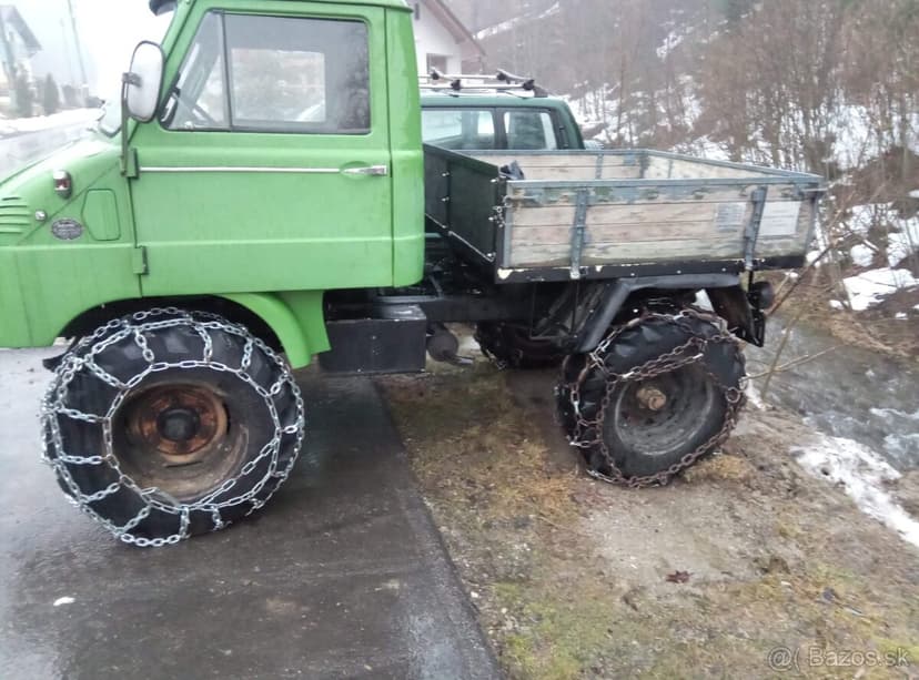 Mercedes Benz Unimog