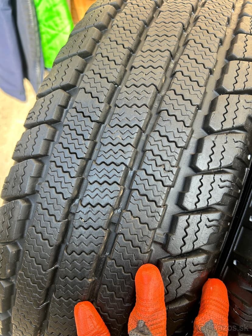 Goodyear Wrangler 235/75/15”m&s