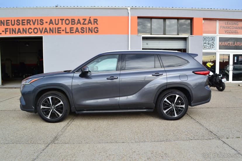 Toyota Highlander 2,5 Hybrid Dynamic Force AWD E-CVT