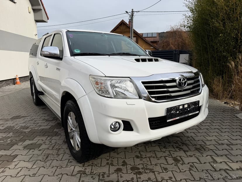 TOYOTA HILUX s hardtop - NA PREDAJ / AJ NA SPLATKY