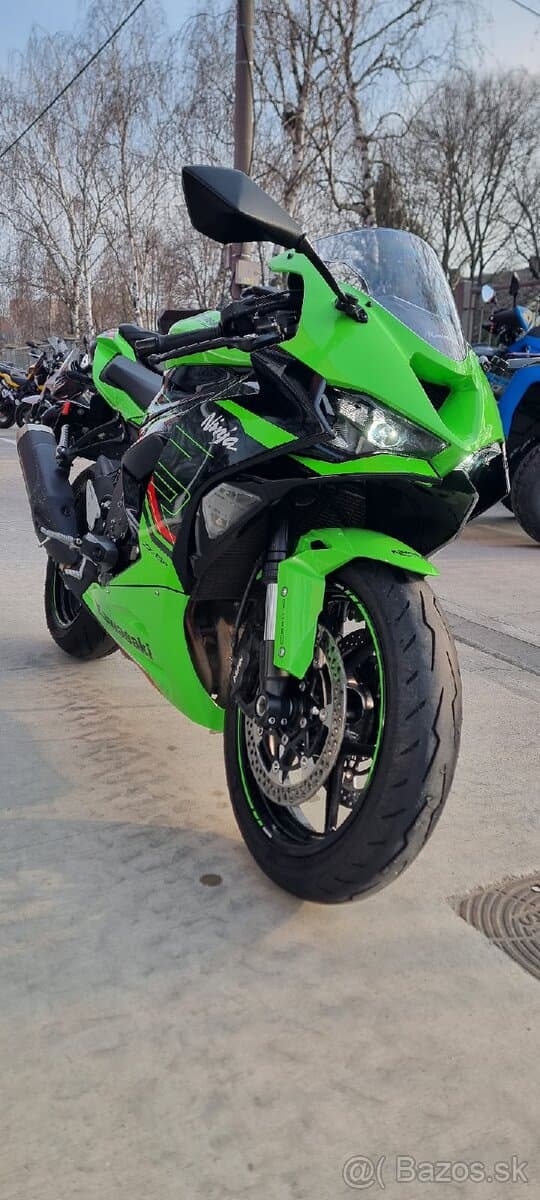 Kawasaki ZX6R