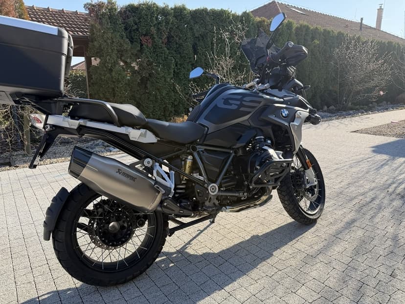 BMW R1250GS 100 Years 2023 – 2 385 km + Helma SCHUBERT