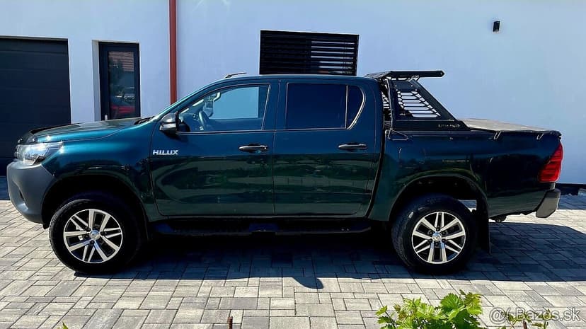 TOYOTA HILUX - PREDAJ AJ NA SPLÁTKY