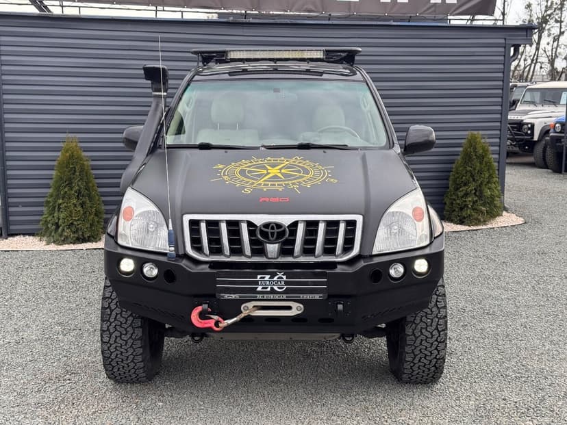 Toyota Land Cruiser 3.0 D-4D Lux A/T