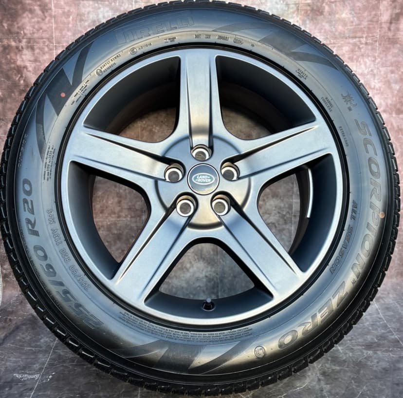 Originální alu kola Land Rover Defender 255/60R20