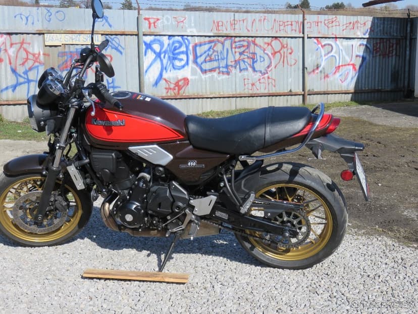 Predám kawasaki Z 650 RS