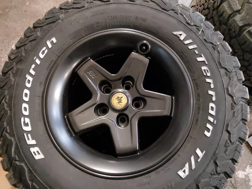 AEV Jeep Wrangler 285/70 r17 kolesa