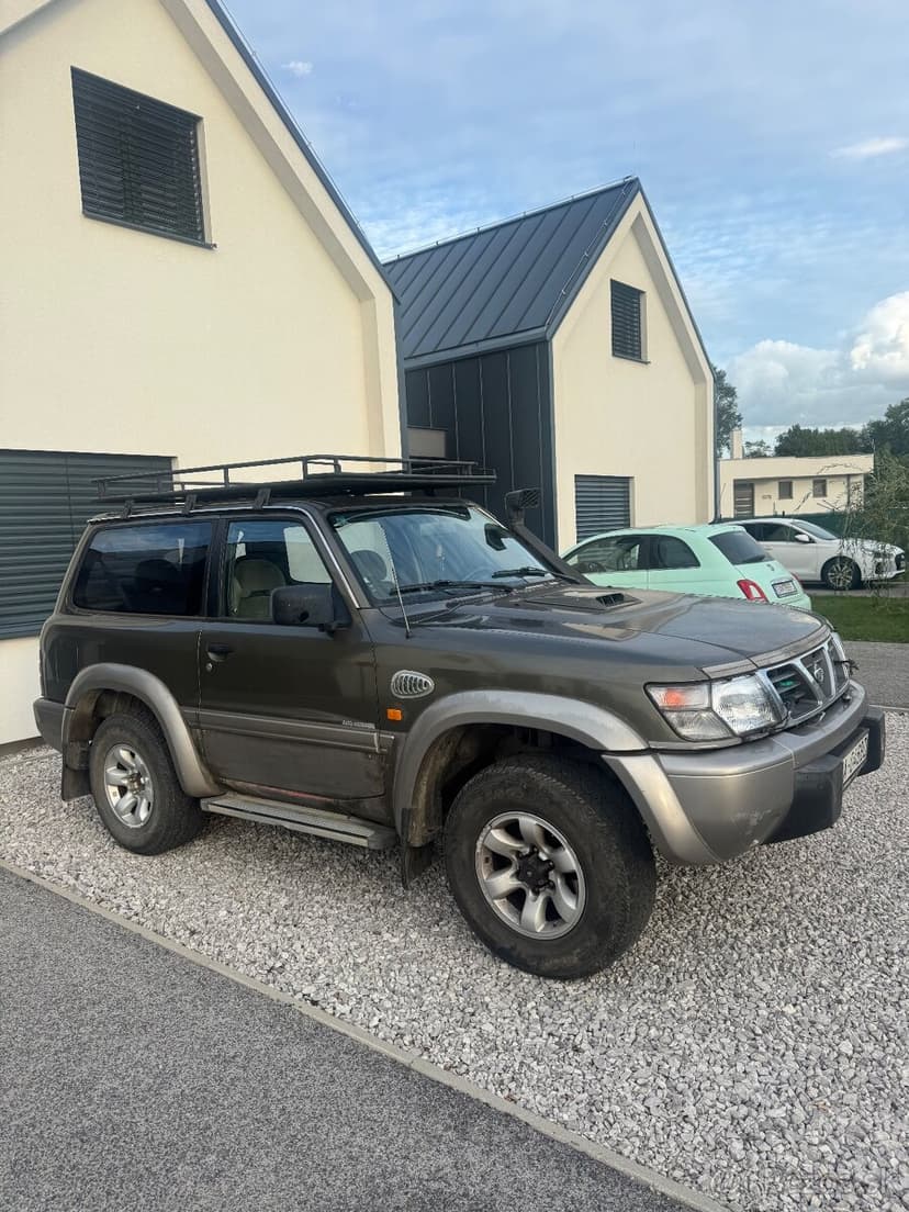 Nissan patrol y61 2.8td