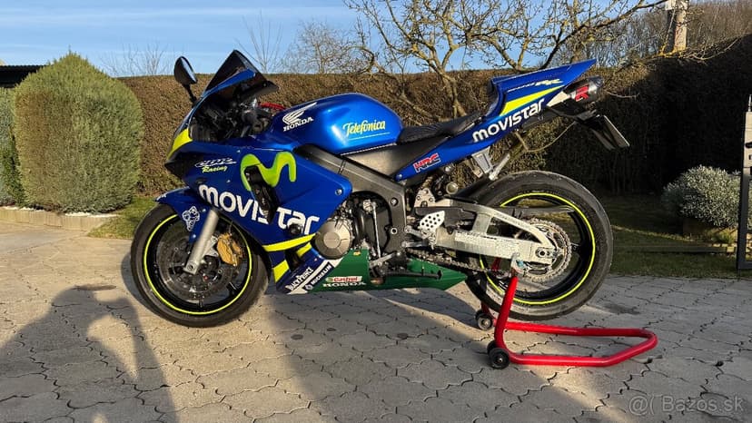 Honda CBR 600 RR  MOVISTAR 2003 PC37 86kW