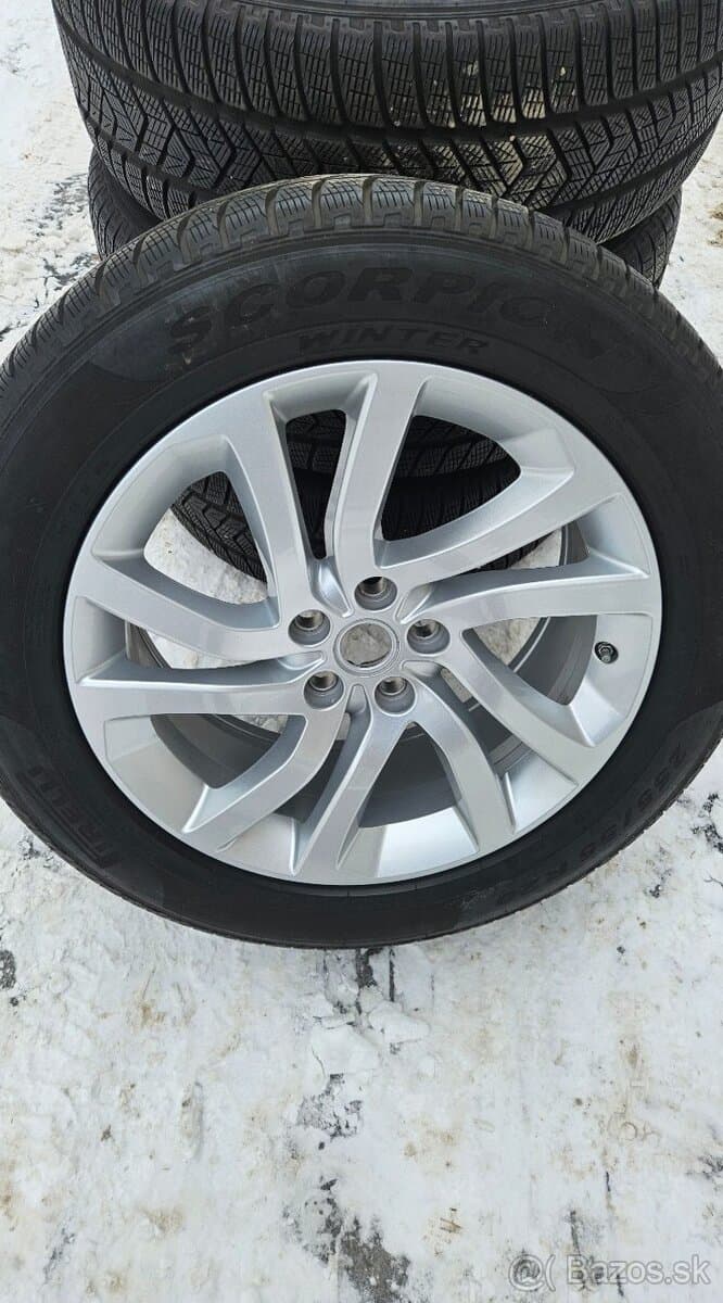 Originál Land Rover ALU kola R20 5x120 + Pirelli