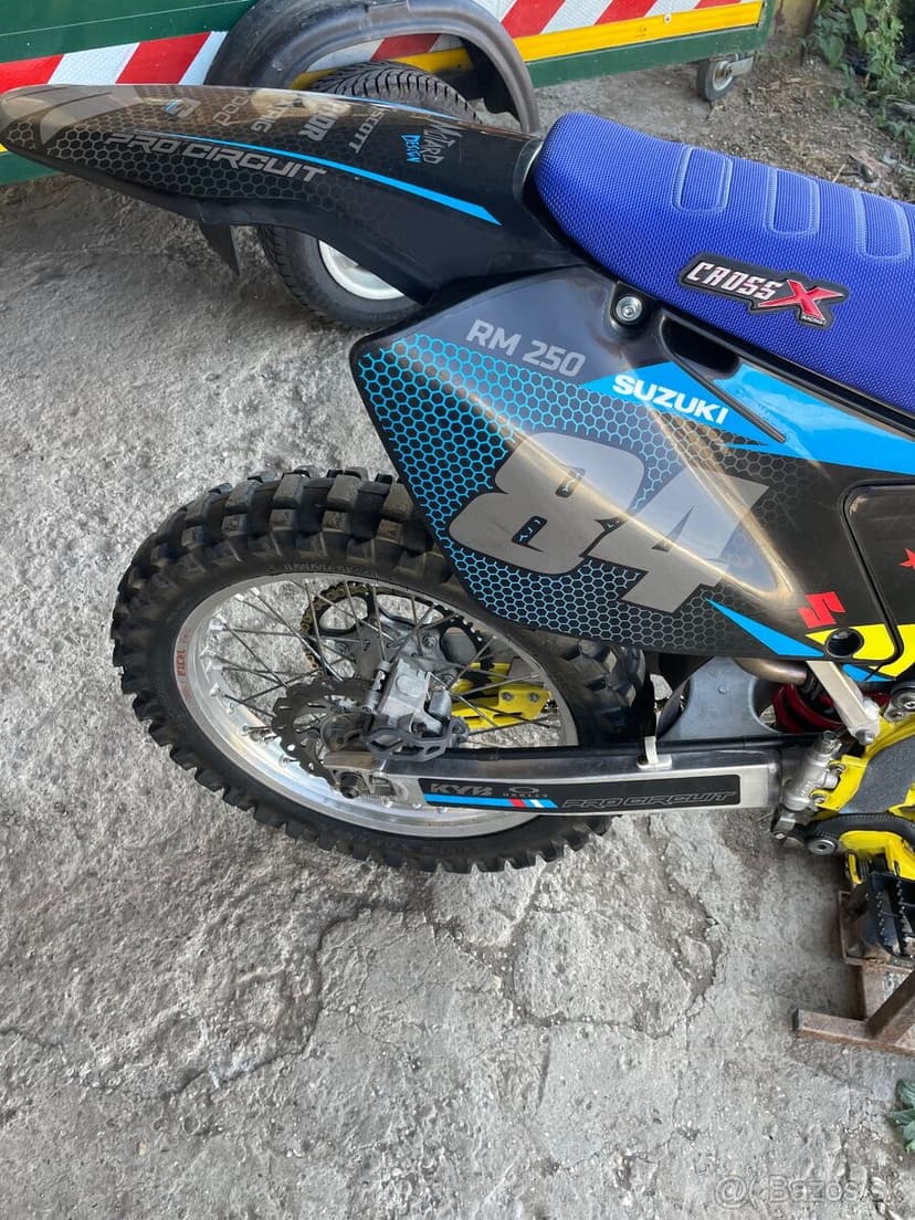 Predám Suzuki rm 250 r2003
