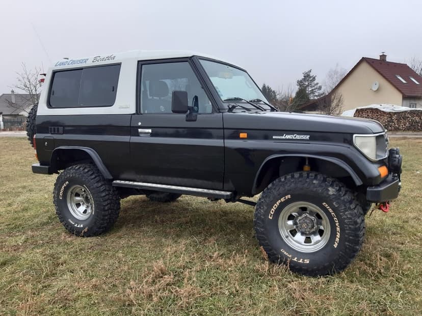 Toyota Land Cruiser KZJ 73 - 3.0 L.