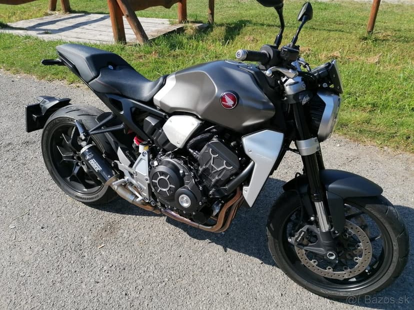 HONDA CB1000R --- len 9000 km QUICKSHIFTER