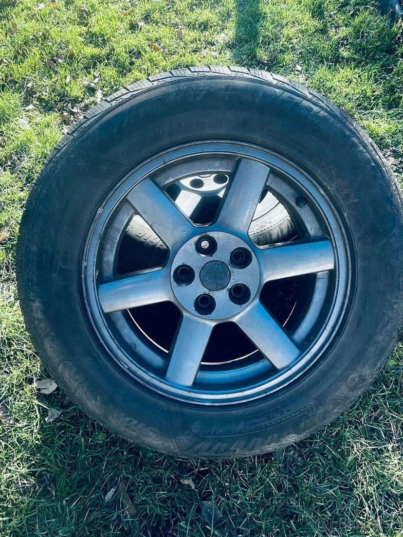 Predám elektróny na jeep r17