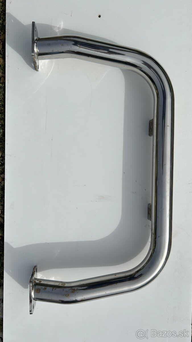 Land Rover Defender Predny Naraznik