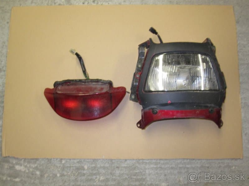 Motocyklove Svetla a  Univerzalne Lampy