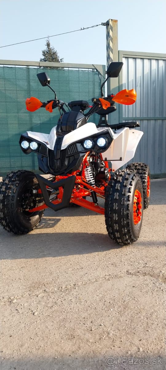 Stvorkolka Avenger 125 automat 8´´ + zadná opierka