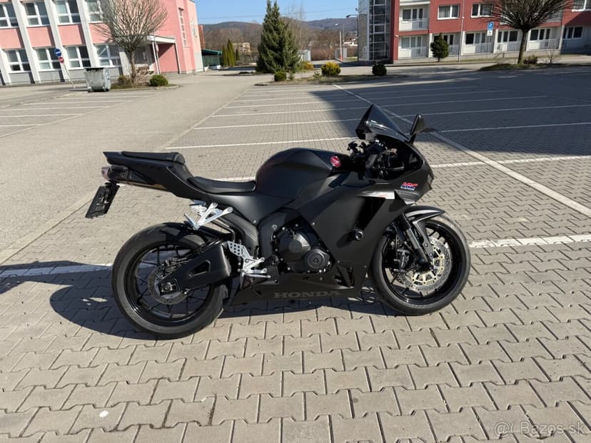 Honda CBR600RR, model 2024