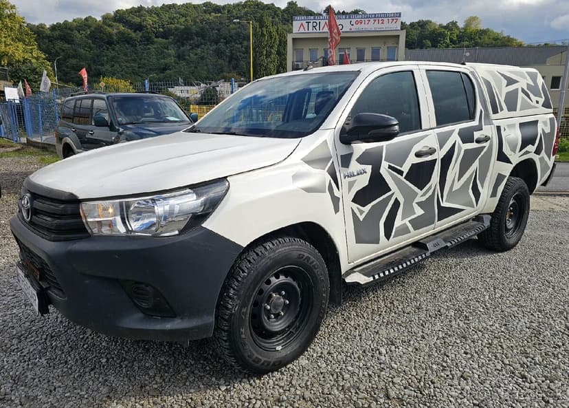 Toyota Hilux 2.4 L D-4D 4x4