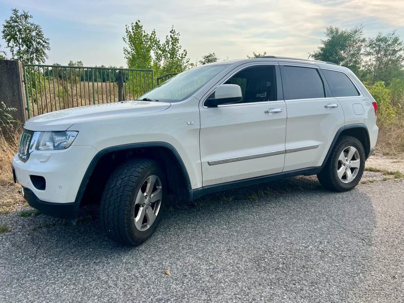 Predám Jeep Grand Cherokee Overland 3.0 CRD