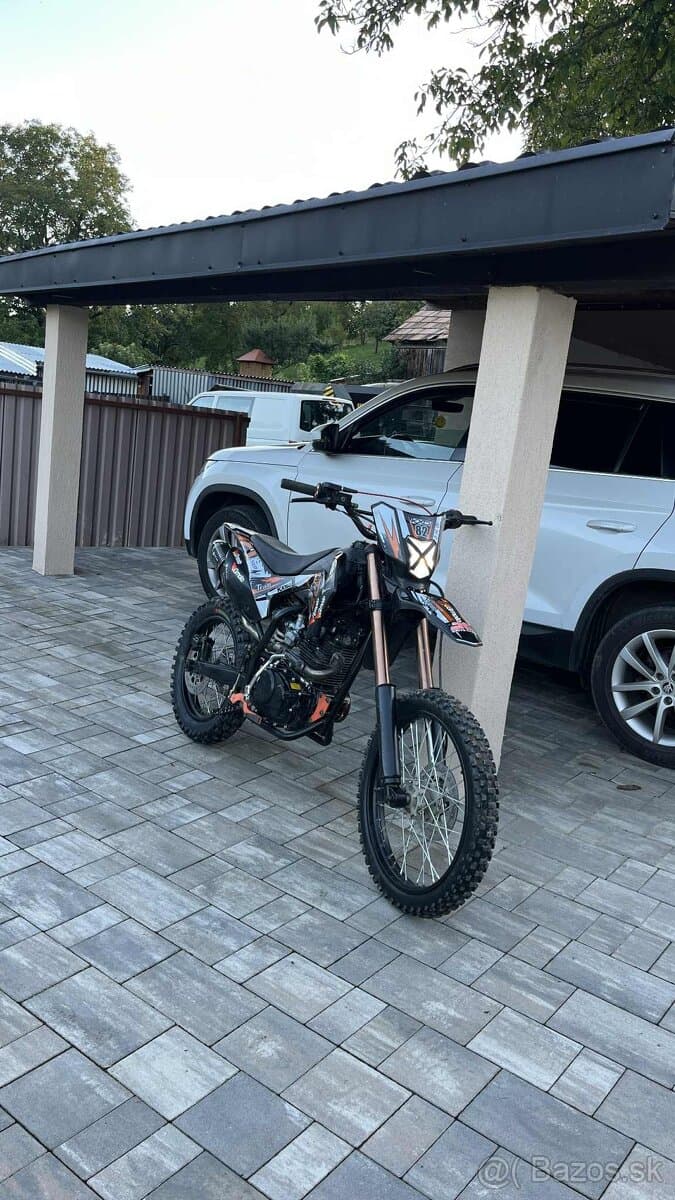 Predám motorku pitbike KXD 150 PRO