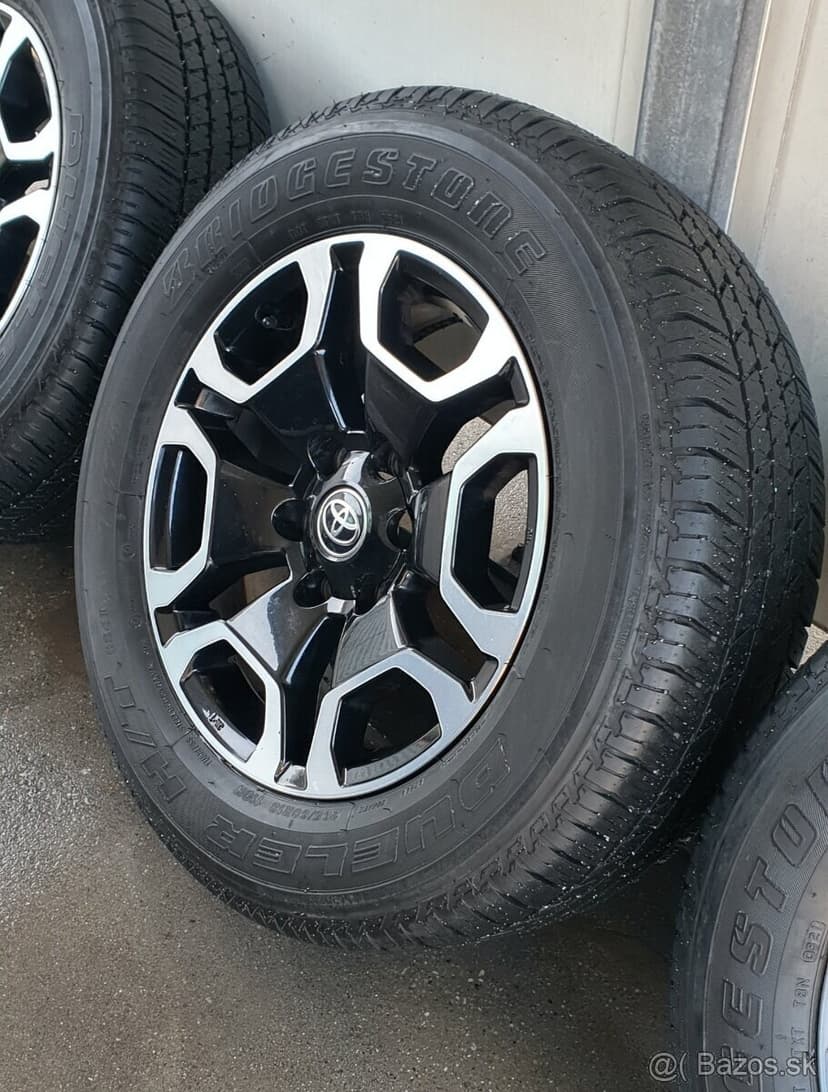 Sada kolies TOYOTA HILUX s pneu 265 60 r18