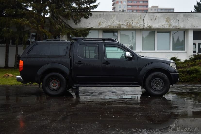 Nissan Navara DoubleCab 2.5D LE A/T