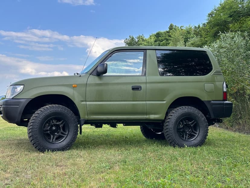 Toyota Land Cruiser 90