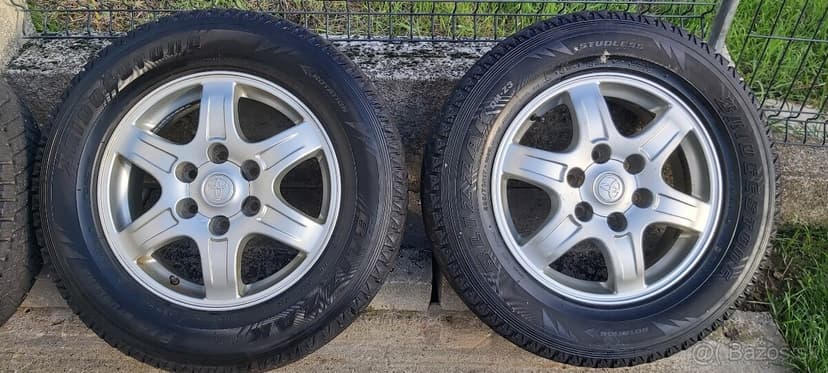 Predám  zimnú sadu  kolies Toyota Landcruiser, Hilux
