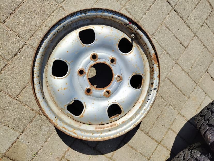 Pneumatiky R17 a disky 6x139,7 R16